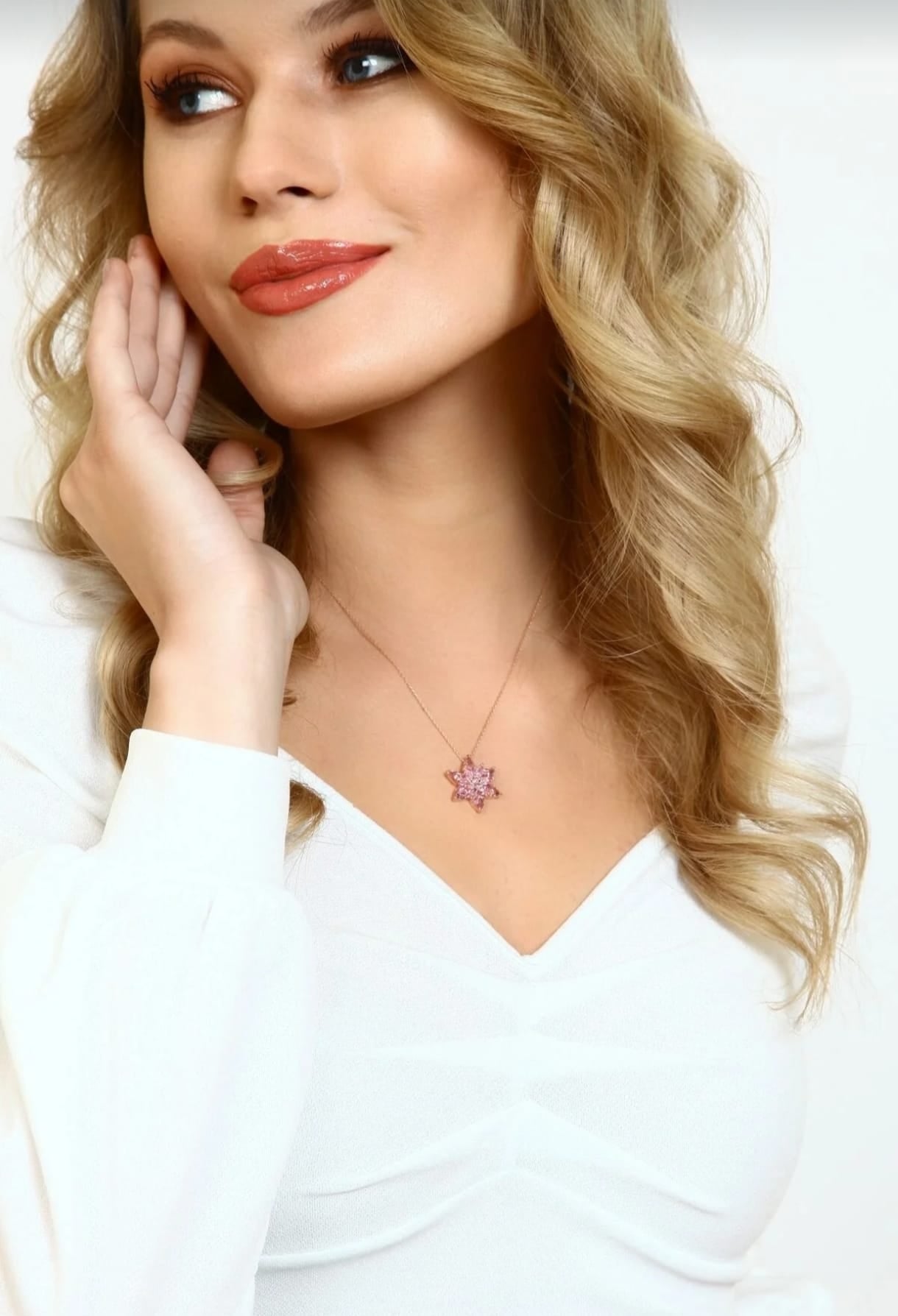 Işıklı Kolye Kutulu Gümüş Lotus Çiçeği Kolye | 925 Ayar Gümüş Kolye